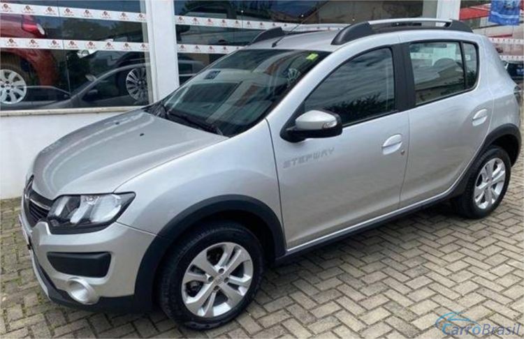 Fabio Sanchez Ribeiro | Sandero 1.6 16V SCE Stepway EASY-R 4P. 17/18 - foto 5