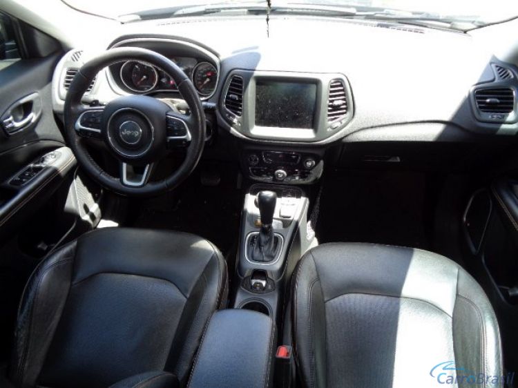 Baucar Veiculos | Compass 2.0 Longitude 4x4 Diesel 18/18 - foto 3