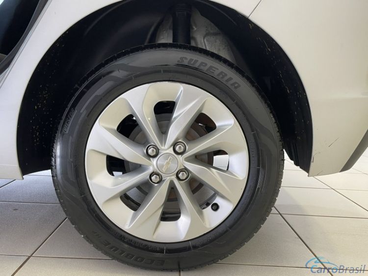 Triauto Veículos | Onix LT 22/23 - foto 6