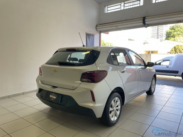 Triauto Veículos | Onix LT 22/23 - foto 9