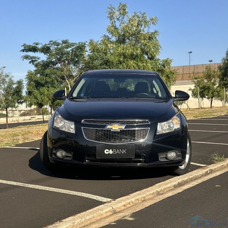 Beto Veículos | Cruze LT 1.8 Automática 12/12 - foto 2