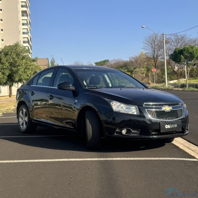 Beto Veículos | Cruze LT 1.8 Automática 12/12 - foto 3