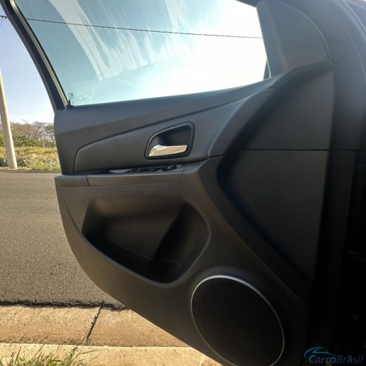 Beto Veículos | Cruze LT 1.8 Automática 12/12 - foto 5