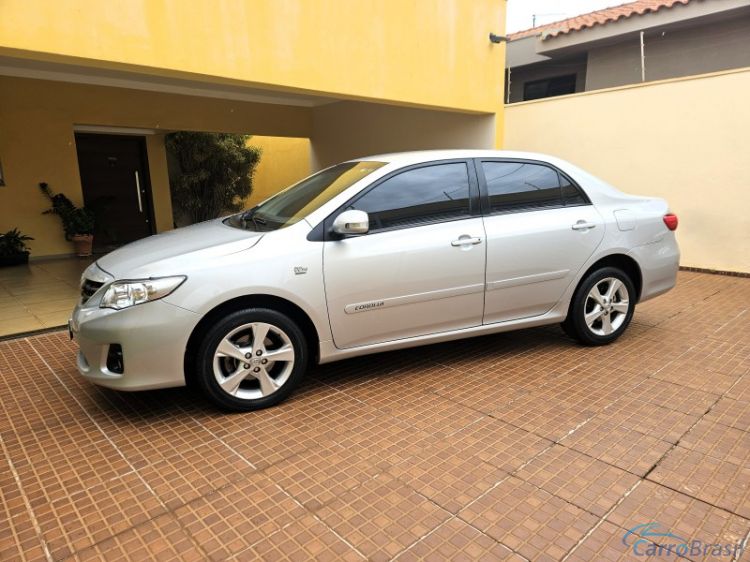 RA Intermediacoes | Corolla XEi 2.0 AUTOMÁTICO 13/14 - foto 2
