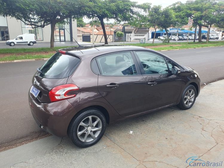 Classe A Veículos | 208 Allure 1.5 Teto Solar 15/15 - foto 3