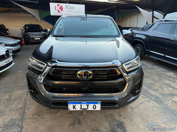 Kito Veículos | Hilux 2.8 D-4D TURBO DIESEL CD SRX 4X4 AUTOMÁTICO 23/24 - foto 3