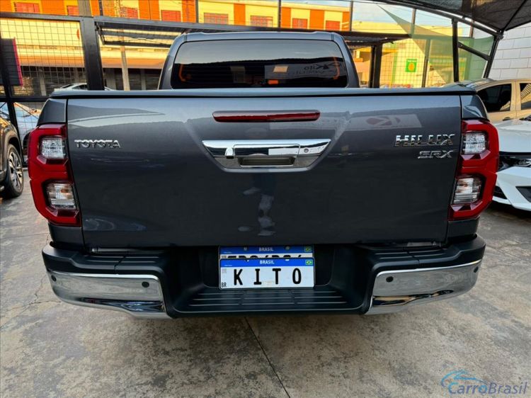 Kito Veículos | Hilux 2.8 D-4D TURBO DIESEL CD SRX 4X4 AUTOMÁTICO 23/24 - foto 7