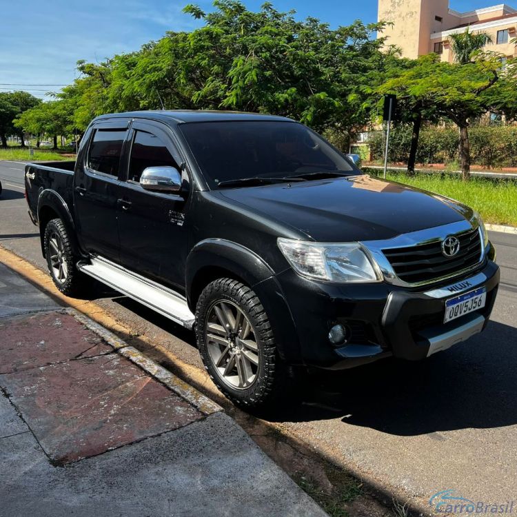 Ribeirania Motors | Hilux CD SRV 4x4 2.7 Flex 16V Aut. 13/13 - foto 1