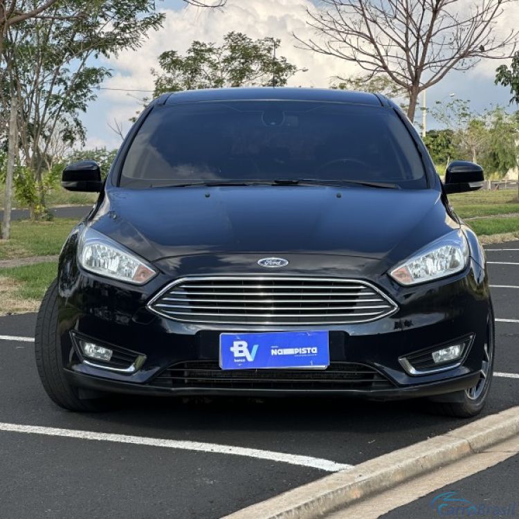 Beto Veículos | Focus Titanium Automático 16/16 - foto 2