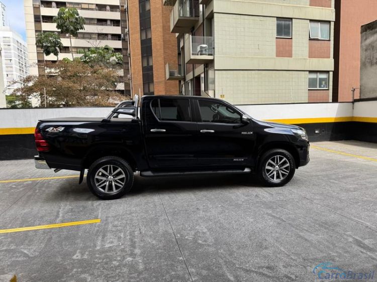 Vera L. Rosas | Hilux 2.8 SRV CD 4X4 16V Aut. 4P. 20/20 - foto 4