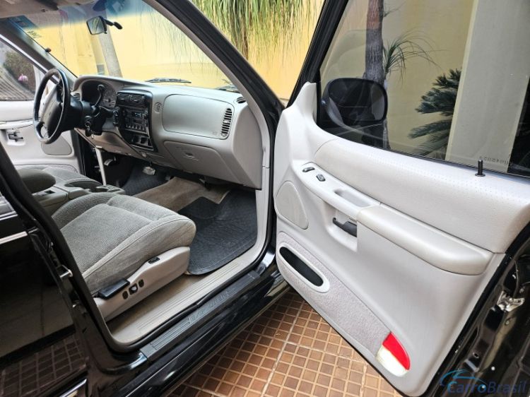 RA Intermediacoes | Explorer XLT V6 4X4 RELÍQUIA RARIDADE 97/97 - foto 9