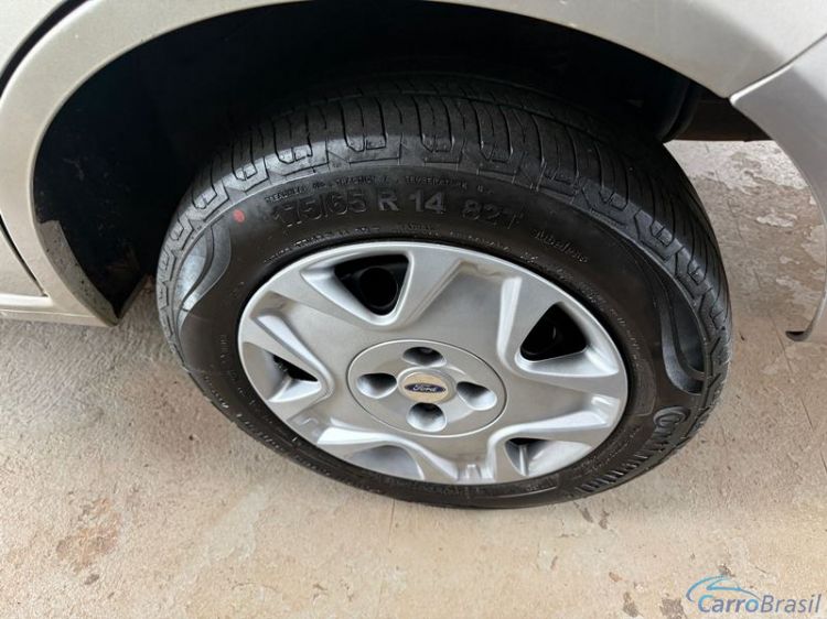 FastMotors | Fiesta Hatch 1.6 4P. 09/09 - foto 7
