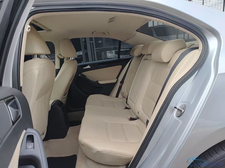 Tonin Automóveis | Jetta Confortline Aut. 4P. 14/14 - foto 5