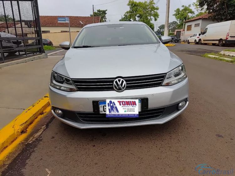 Tonin Automóveis | Jetta Confortline Aut. 4P. 14/14 - foto 4