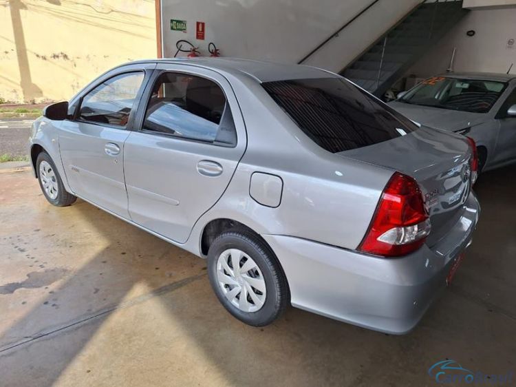 Alexandre Automoveis | Etios Sedan XS 1.5 Aut. 4P. 18/18 - foto 2