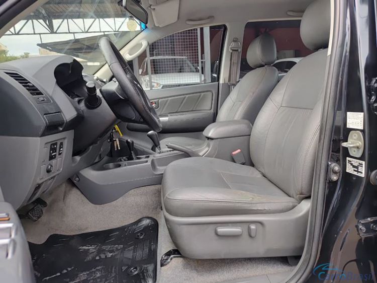 Tonin Automóveis | Hilux SRV 4X4 Aut. 4P. 15/15 - foto 10