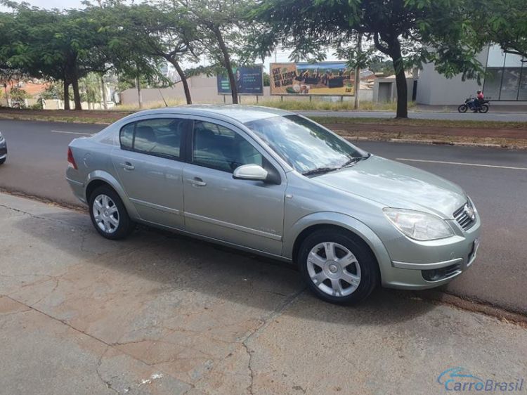 Classe A Veículos | Vectra 2.0 Elegance 06/06 - foto 4