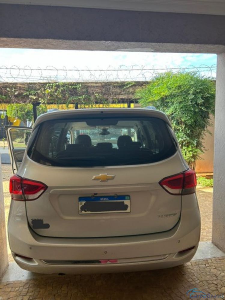 Triauto Veículos | Spin Spin Premier 1.8 Aut. 7 lugares 22/23 - foto 2