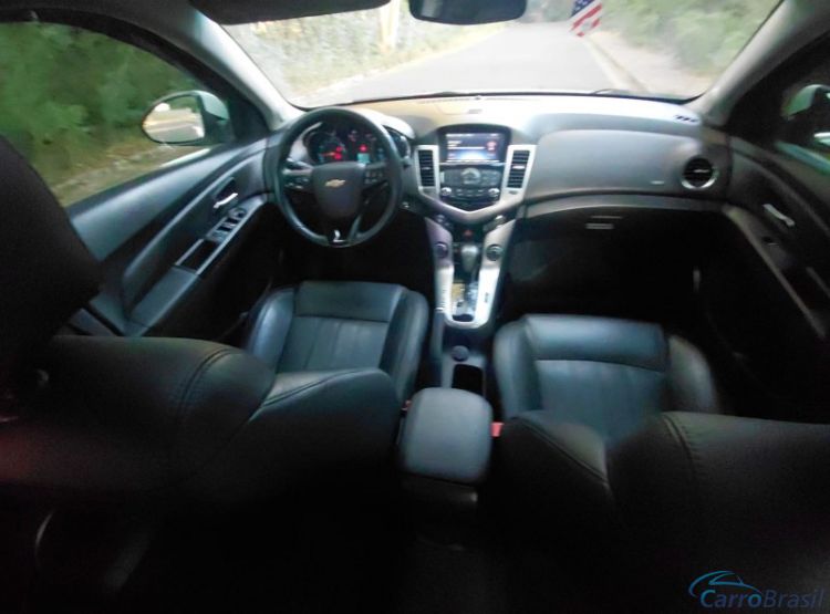 Veicar Multimarcas | Cruze LTZ Sport 1.8 Flex Automatico com Teto 14/14 - foto 9