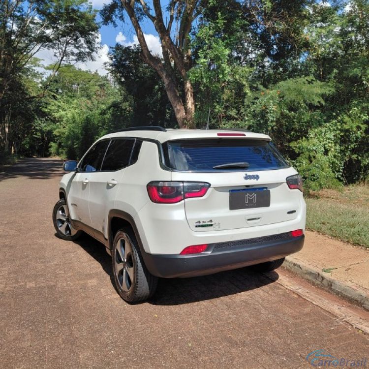 Veicar Multimarcas | Compass LONGITUDE 2.0 4X4 DIESEL AUTOMATICA COMPLETA 18/18 - foto 9