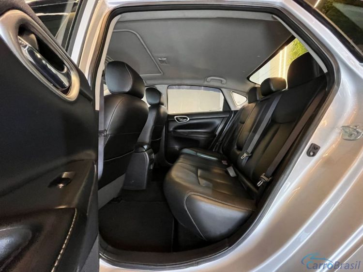 Batatais Veículos | Sentra Nissan Sentra SL 2.0/ 2.0 Flex Fuel 16V Aut. - Prata - 2016 15/16 - foto 10