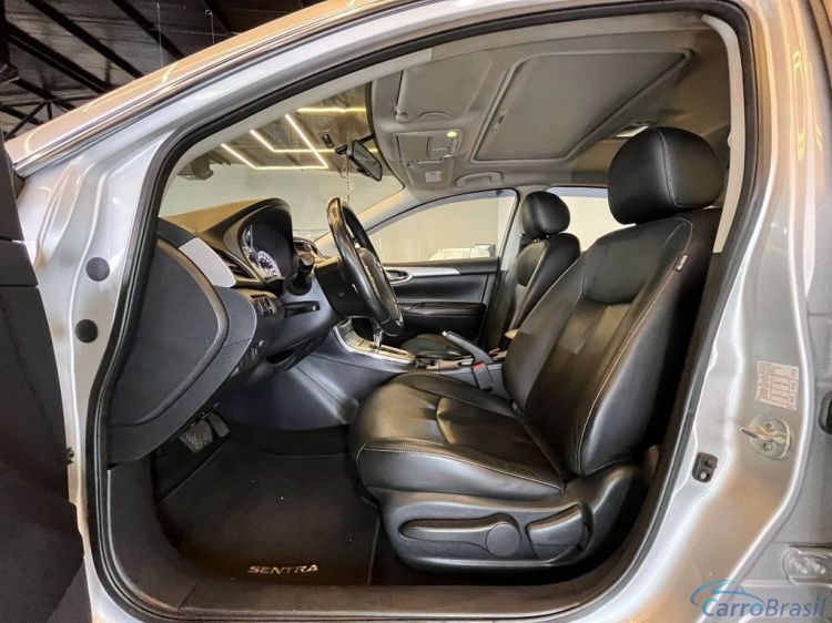 Batatais Veículos | Sentra Nissan Sentra SL 2.0/ 2.0 Flex Fuel 16V Aut. - Prata - 2016 15/16 - foto 8