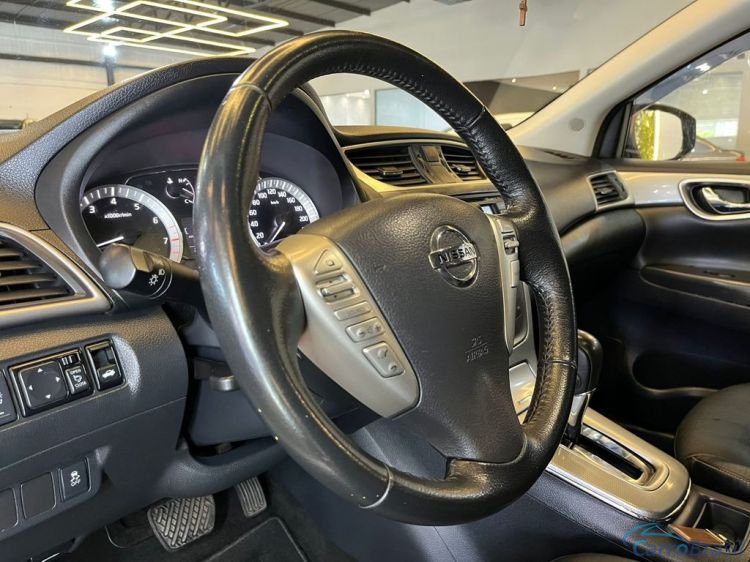 Batatais Veículos | Sentra Nissan Sentra SL 2.0/ 2.0 Flex Fuel 16V Aut. - Prata - 2016 15/16 - foto 9