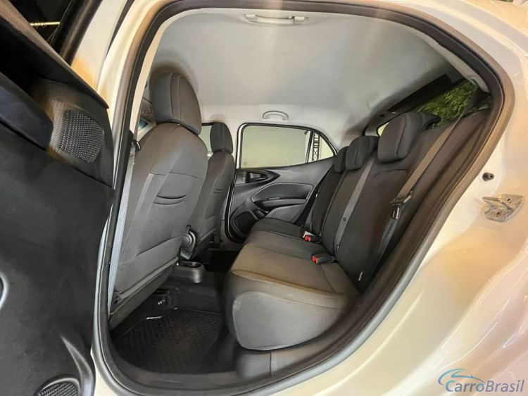 Batatais Veículos | Argo Fiat ARGO PRECISION 1.8 16V Flex Aut. - Branco - 2019 18/19 - foto 9