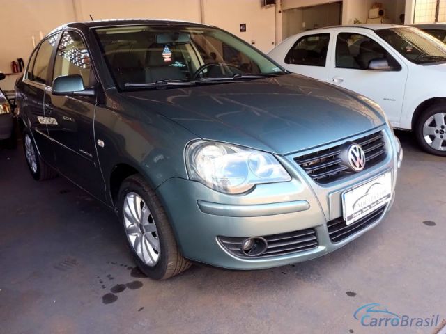 Mais detalhes do Volkswagen Polo Sedan 1.6 Confortline Flex