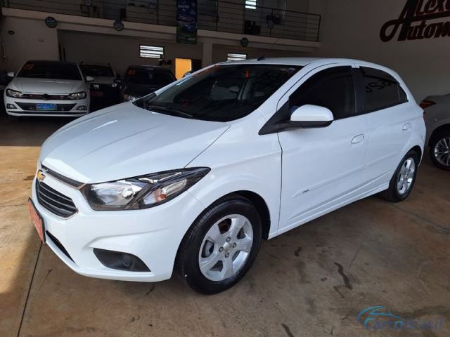 Mais detalhes do Chevrolet (GM) Onix LT 1.4 Aut. 4P. Flex