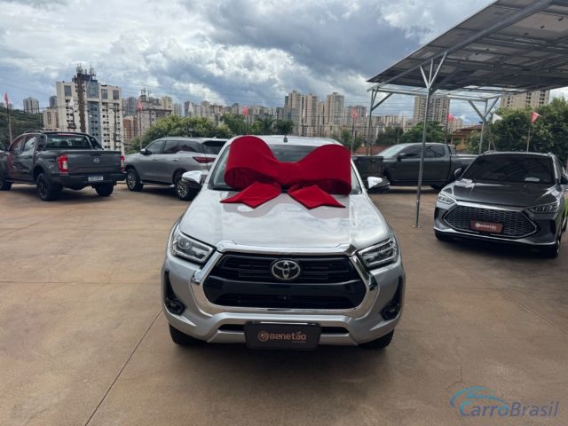 Mais detalhes do Toyota Hilux 2.8 D-4D TURBO DIESEL CD SRX 4X4 AUTOMÁTICO Diesel