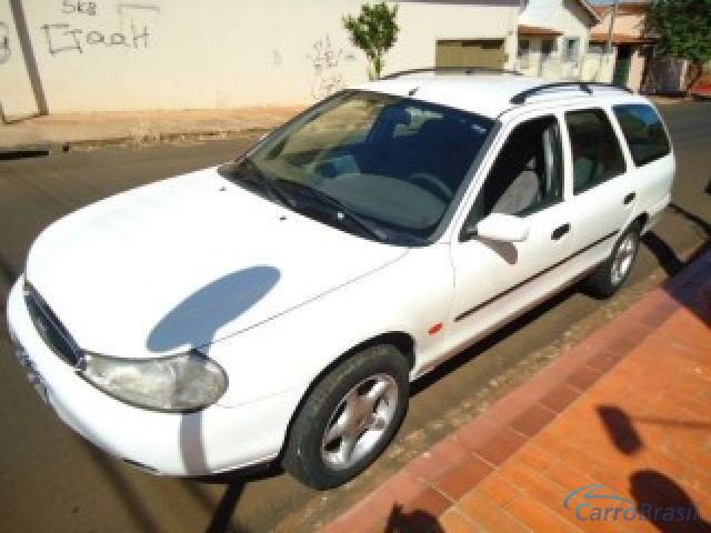 Mais detalhes do Ford Mondeo SW 2.0 4P.