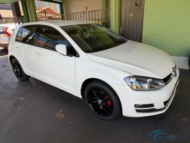 Mais detalhes do Volkswagen Golf TSI Highline 4P.