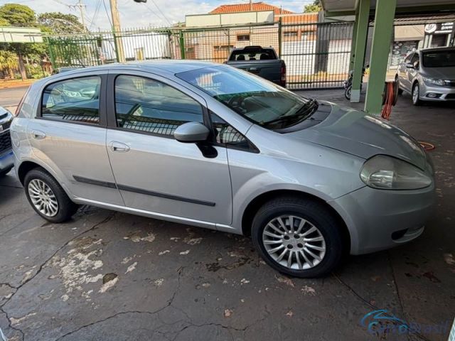 Mais detalhes do Fiat Punto 1.4 4P.
